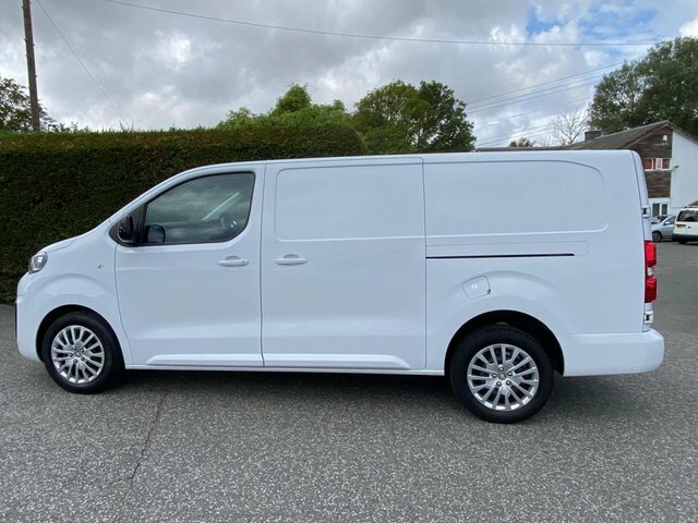 Peugeot Expert 1000 Asphalt Premium L2 Long Wheelbase 1.5 Blue MJ73ZPP White #4