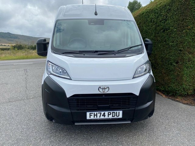 Toyota PROACE Max Max Icon L3 H2 Lwb Hightop 2.2 Blue Hdi 140Ps FH74PDU White #2