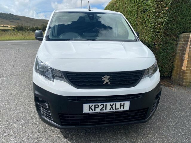 Peugeot Partner 950 Professional L2 Long Wheelbase 5 Seat Crew Van White #2