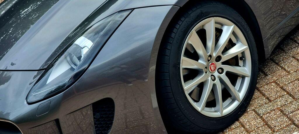 Jaguar F-Type V6 2dr Automatic Red #51