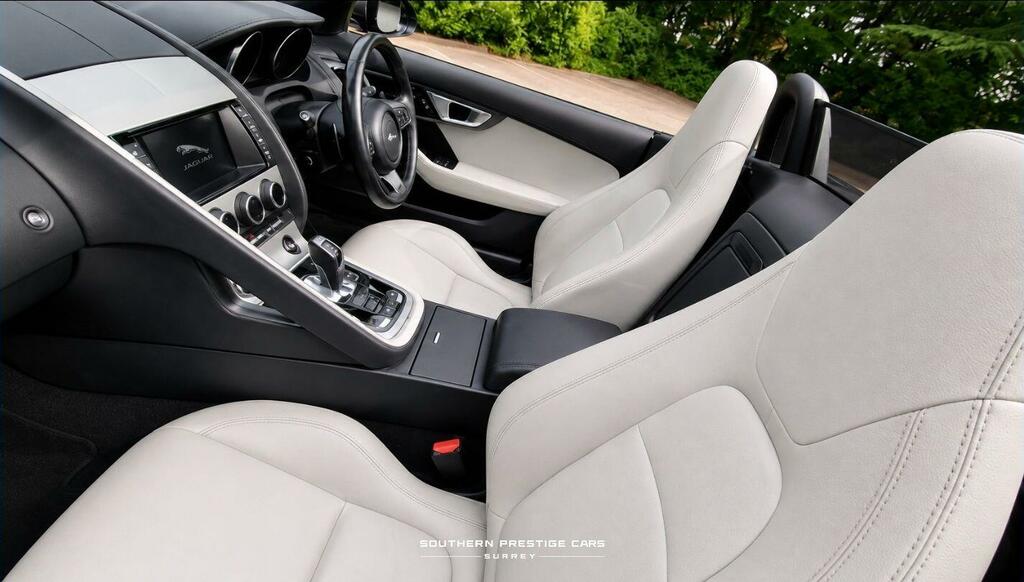 Jaguar F-Type V6 2dr Automatic Red #39