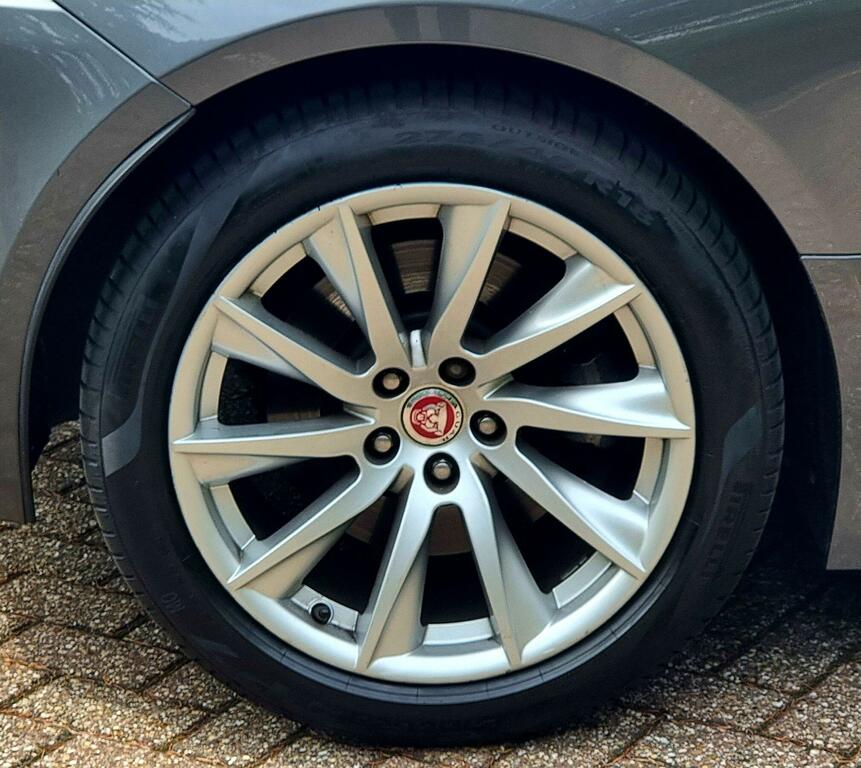 Jaguar F-Type V6 2dr Automatic Red #53