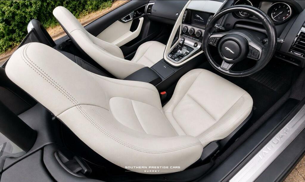 Jaguar F-Type V6 2dr Automatic Red #28