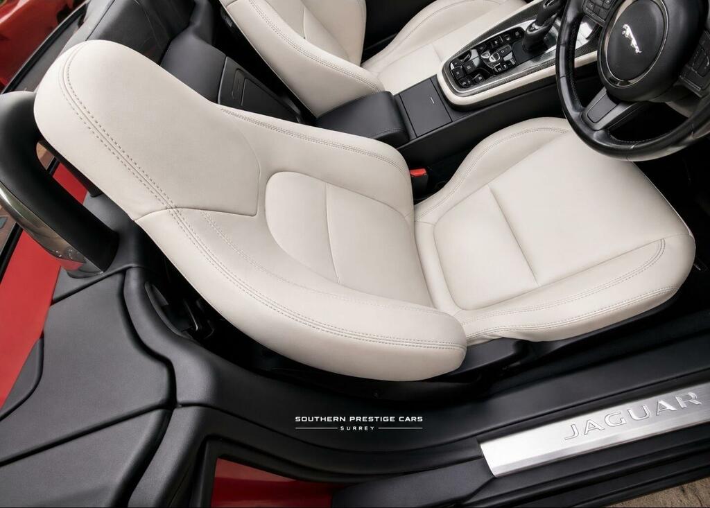 Jaguar F-Type V6 2dr Automatic Red #31