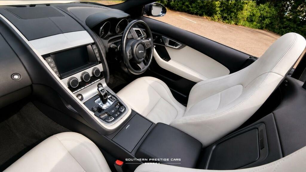 Jaguar F-Type V6 2dr Automatic Red #26