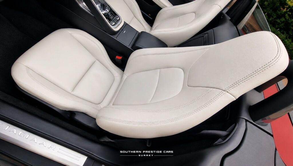 Jaguar F-Type V6 2dr Automatic Red #38