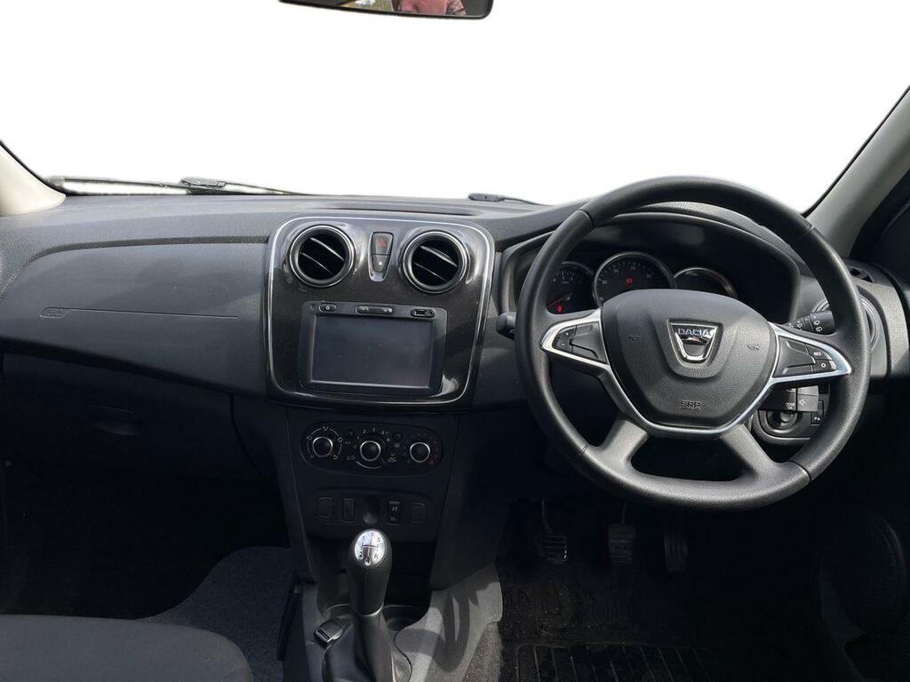 Dacia Sandero Essential White #12
