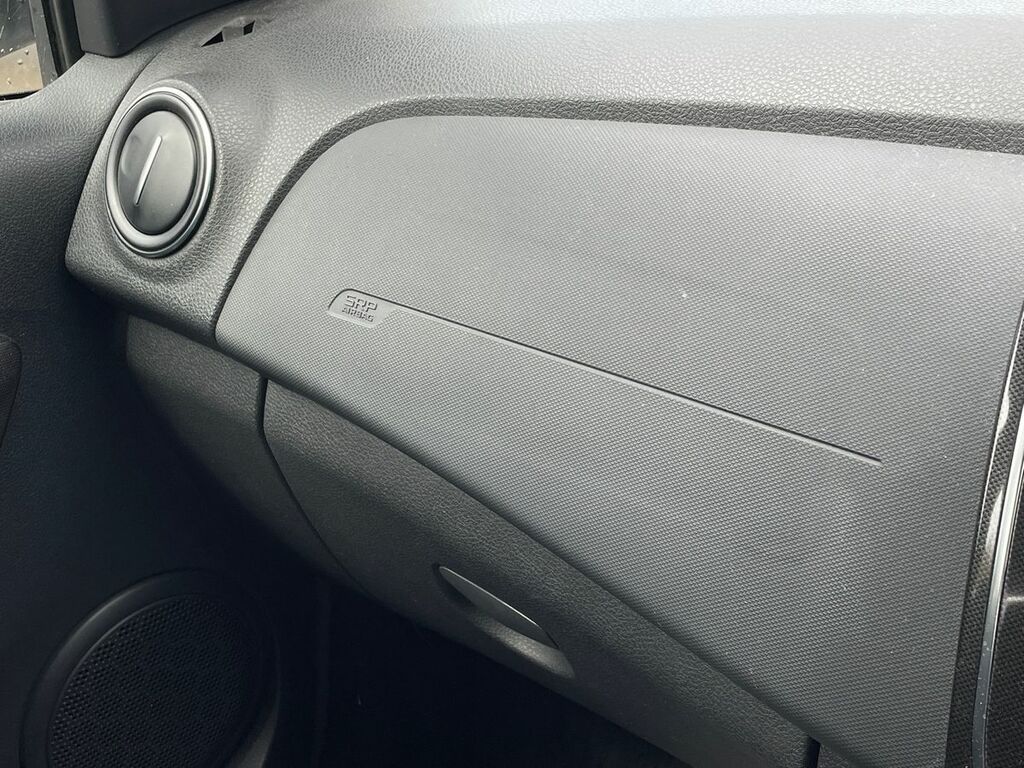 Dacia Sandero Essential White #30