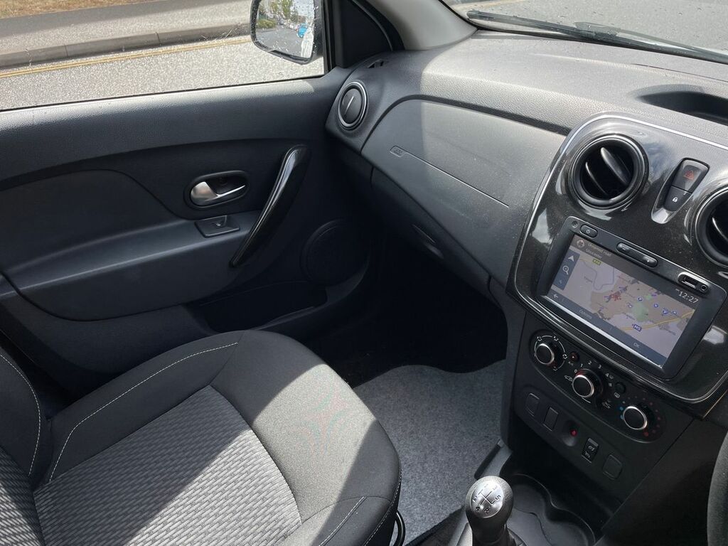 Dacia Sandero Essential White #14