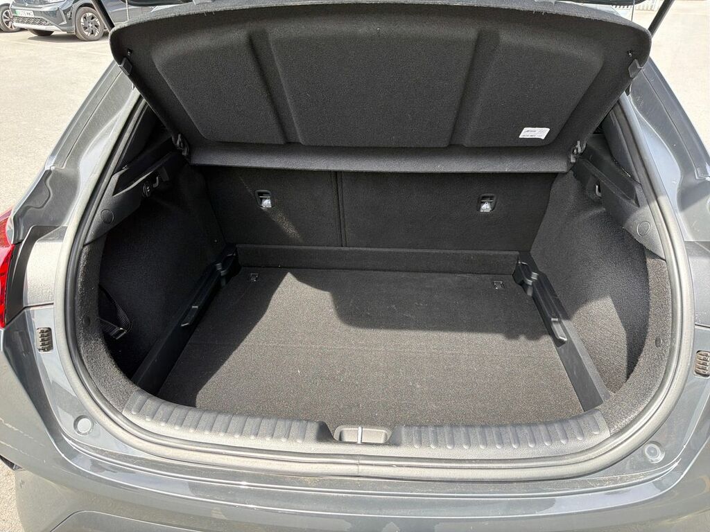 Kia Xceed 2 Grey #24