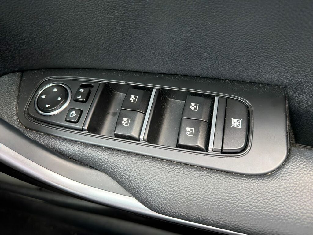Kia Xceed 2 Grey #16