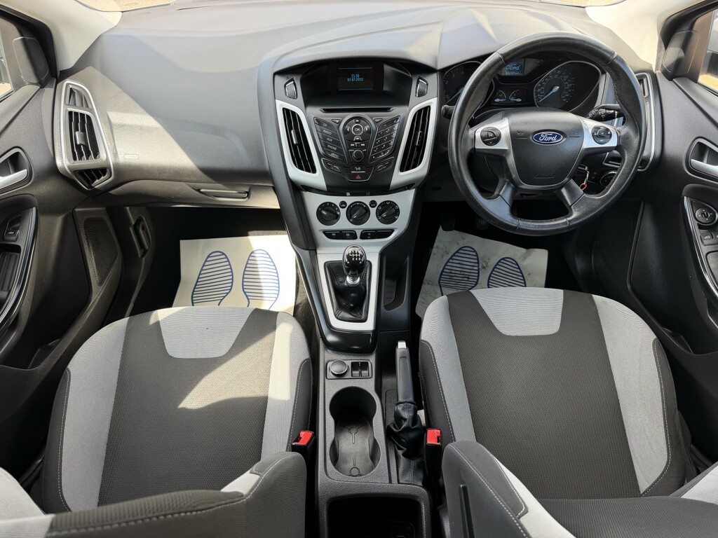 Ford Focus Hatchback 1.0 T Ecoboost Zetec 201363 SJ54SRJ Silver #4