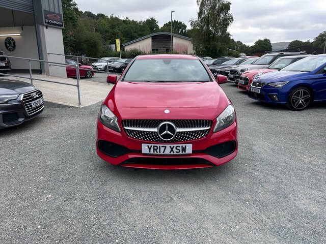 Mercedes-Benz A Class A160 Amg Line Executive Red #2