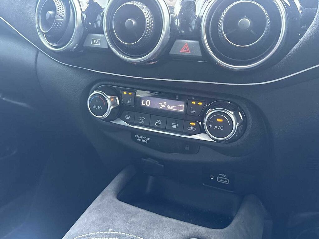 Nissan Juke Tekna Black #23