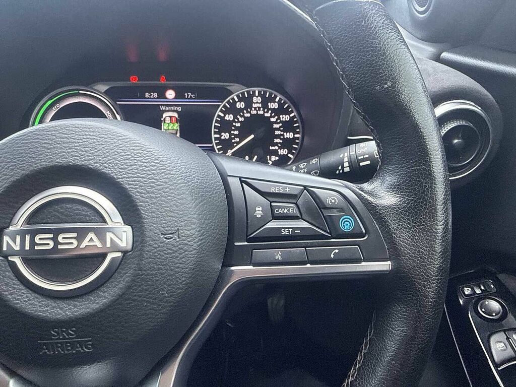 Nissan Juke Tekna Black #18