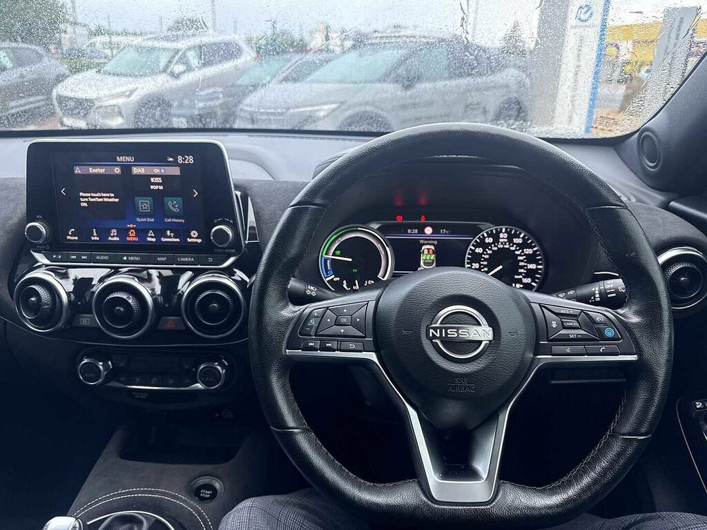 Nissan Juke Tekna Black #16