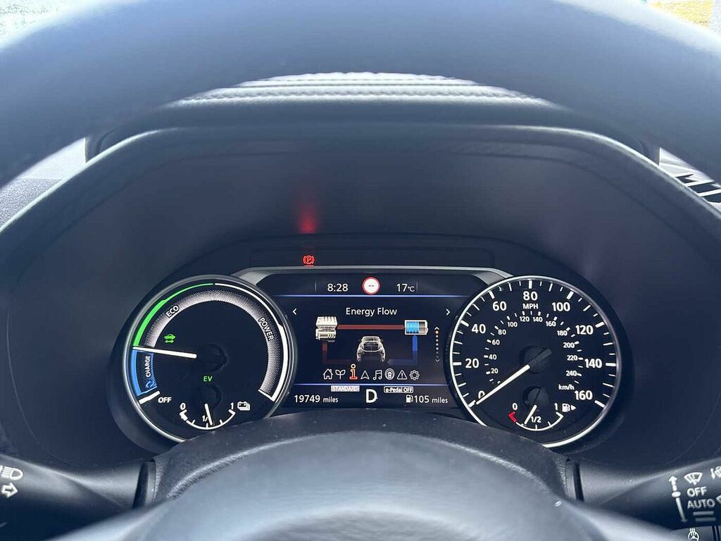 Nissan Juke Tekna Black #19