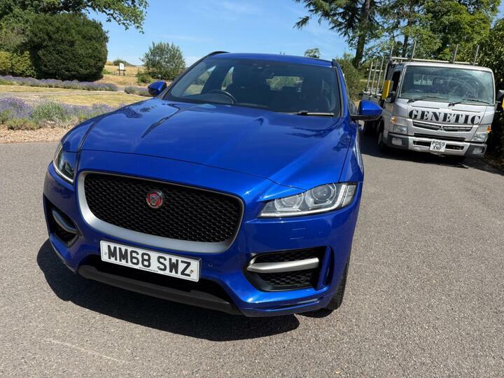 Jaguar F-Pace  Grey #18