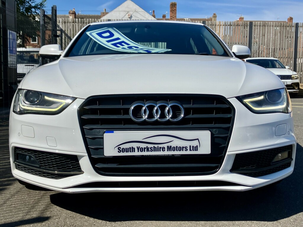 Audi A4 Saloon 2.0 Tdi Black Edition 2013 DA63OYH White #3