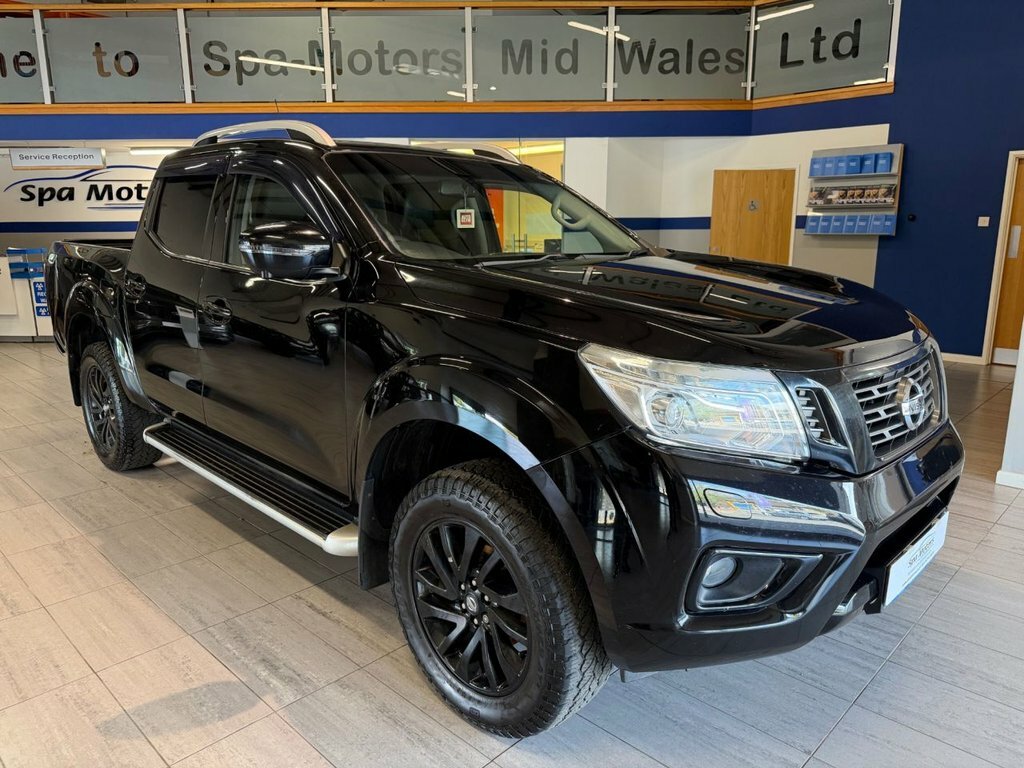 Nissan Navara 2.3L Tekna Black