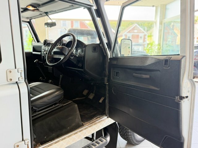 Land Rover Defender Grey #16