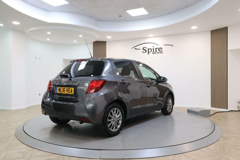 Toyota Yaris 1.33 Dual Vvt-i Icon Multidrive S Euro 6 Grey #5