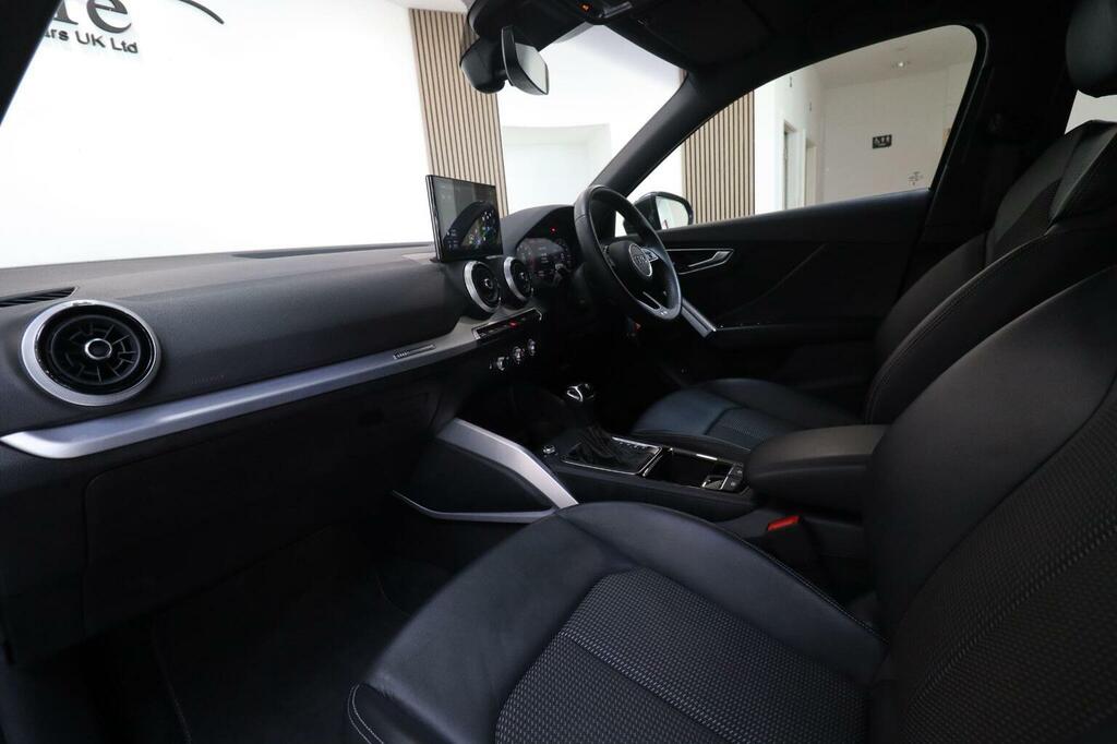 Audi Q2 S Line White #9