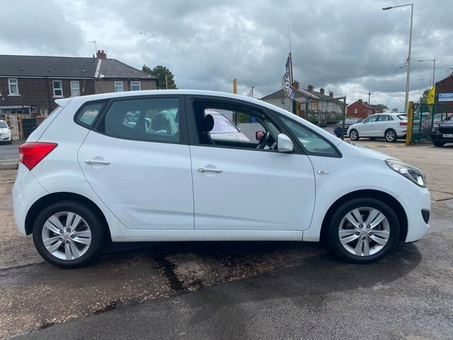 Hyundai Ix20 Active Hatchback White #5