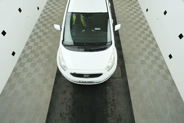 Kia Venga 2 Mpv FT14HKF White #4