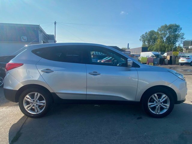Hyundai Ix35 Crdi Style Suv Silver #3