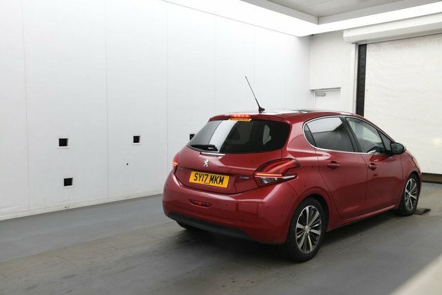 Peugeot 208 Puretech Allure Hatchback SY17MKM Red #3