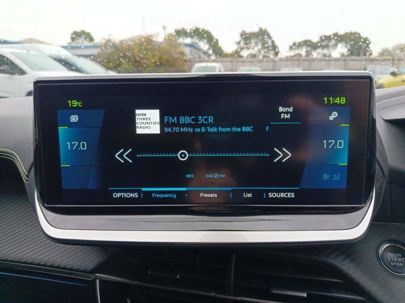 Peugeot e-208 50Kwh Gt Premium Hatchback 7Kw  #4