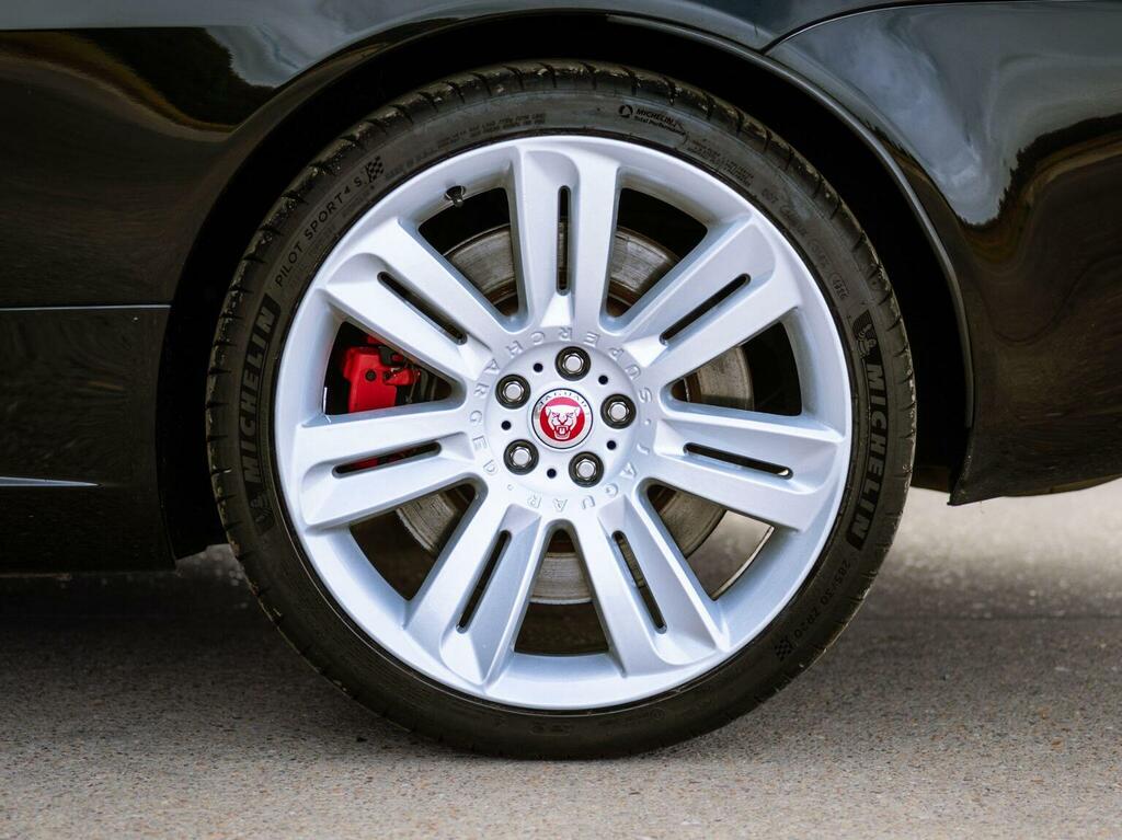 Jaguar XKR V8 Silver #87