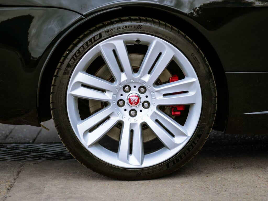 Jaguar XKR V8 Silver #85
