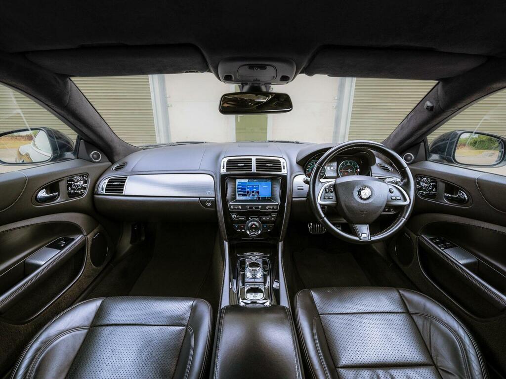 Jaguar XKR V8 Silver #35