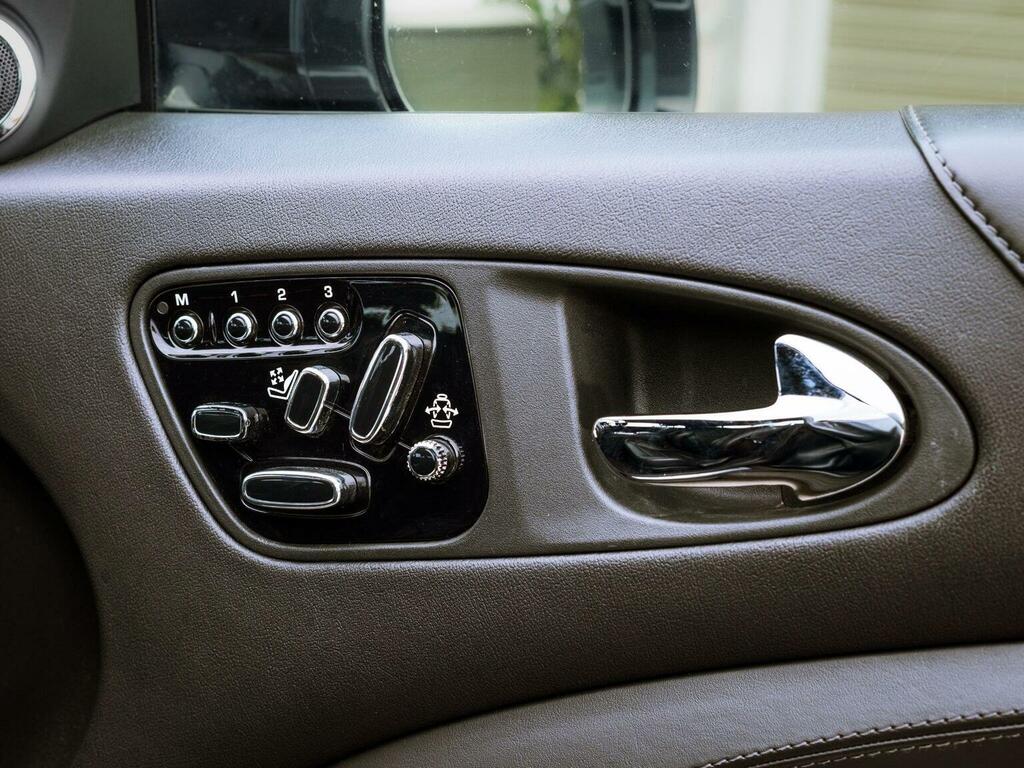 Jaguar XKR V8 Silver #65