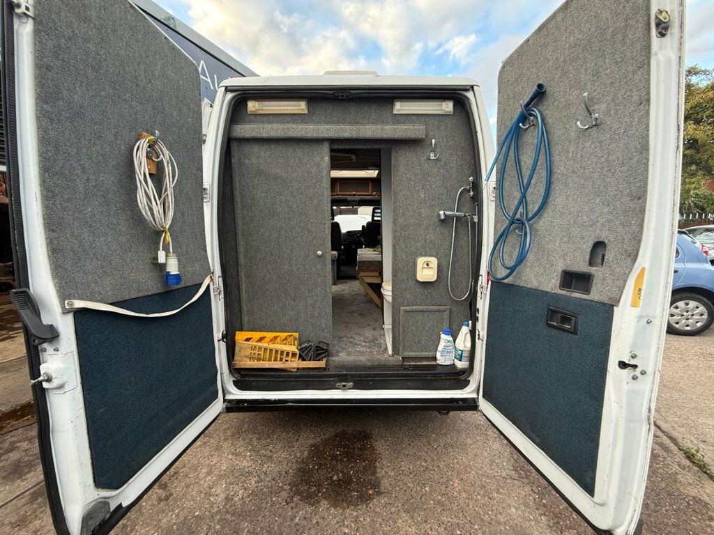 Peugeot Boxer 2.5Td Executive White #19