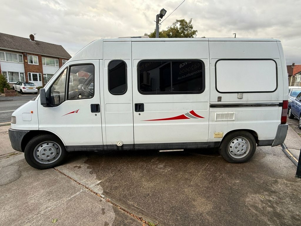 Peugeot Boxer 2.5Td Executive White #6