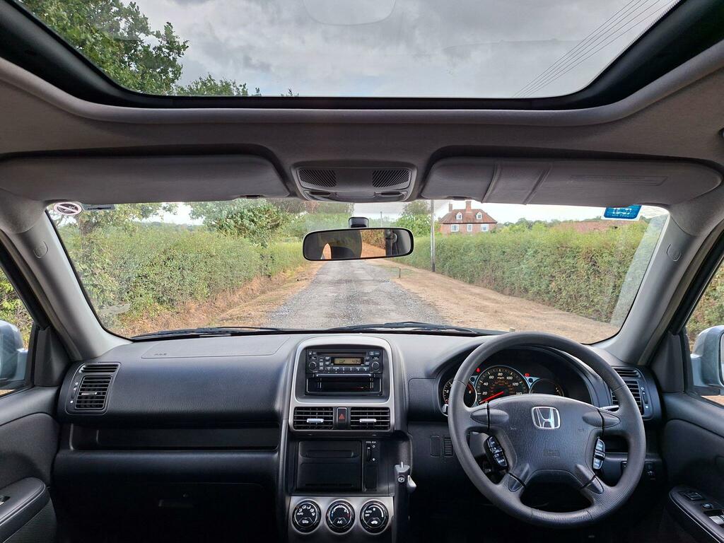 Honda Cr-V Executive Silver #18