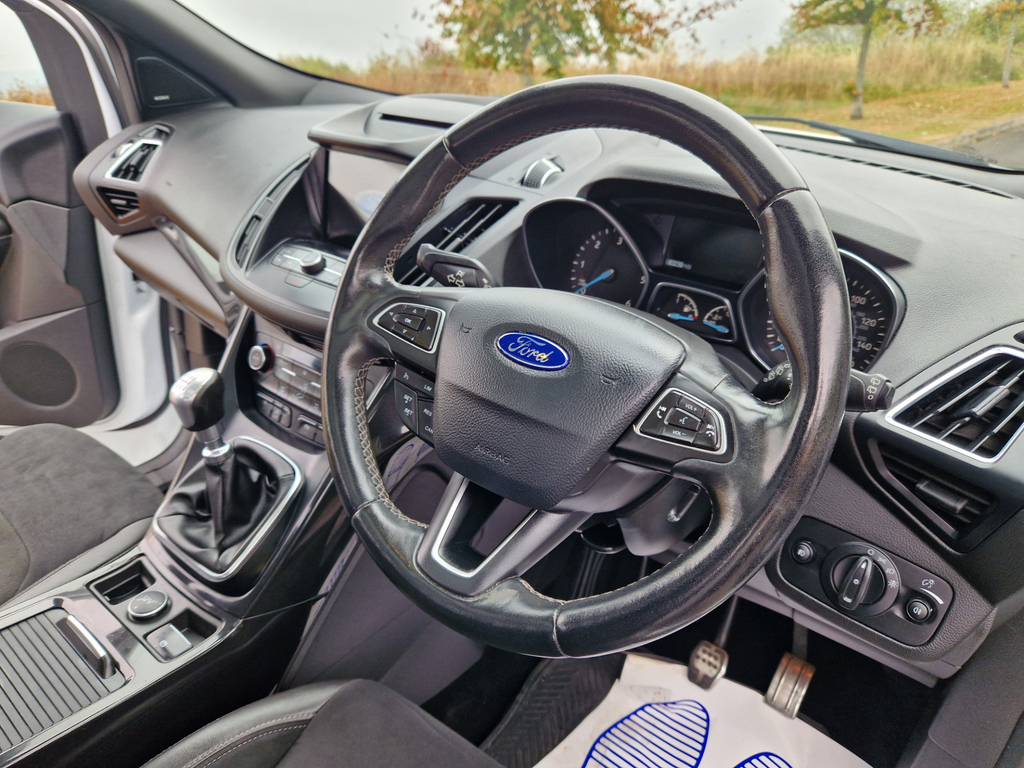 Ford Kuga St-line X Tdci CJ17YED #6