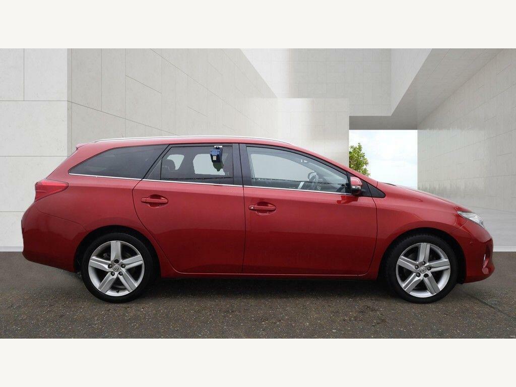 Toyota Auris 1.6 V-matic Excel Touring Sports Multidrive S Euro Red #5