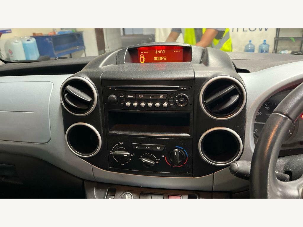 Citroen Berlingo Plus Multispace Black #8