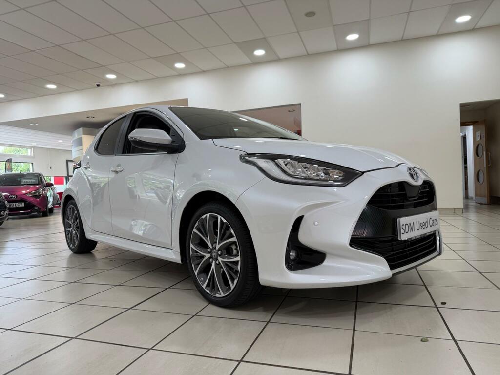 Toyota Yaris 1.5 Vvt-h Excel Hatchback Hybrid E-cvt White