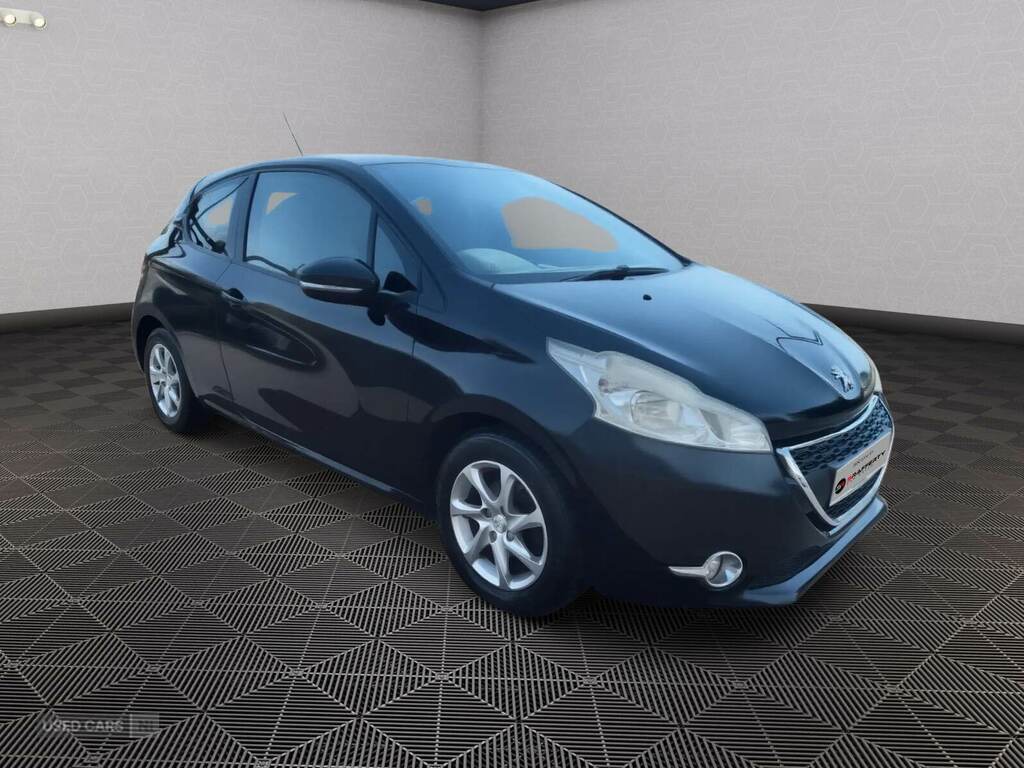 Peugeot 208 1.4 Hdi Active Black