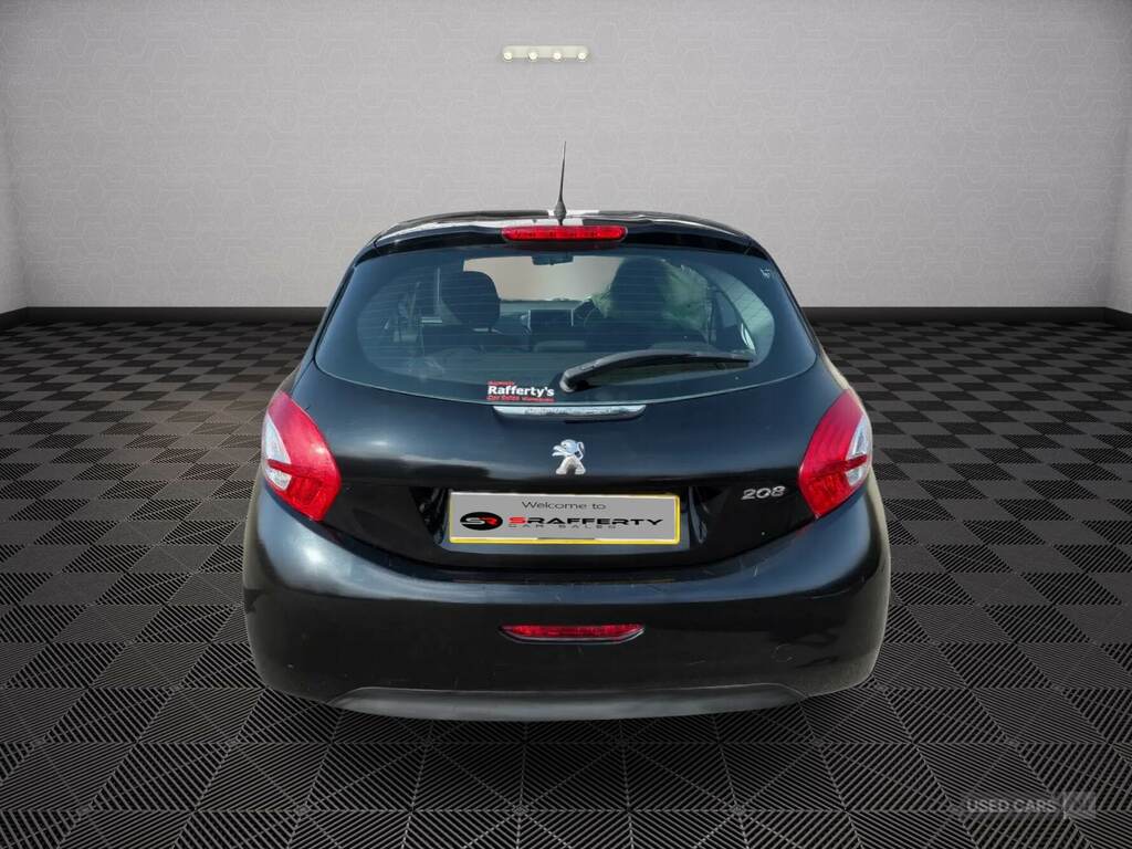 Peugeot 208 1.4 Hdi Active GJ13PCU Black #4
