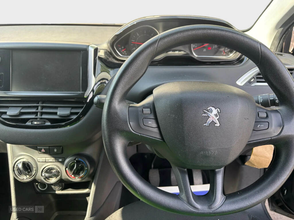 Peugeot 208 1.4 Hdi Active GJ13PCU Black #6