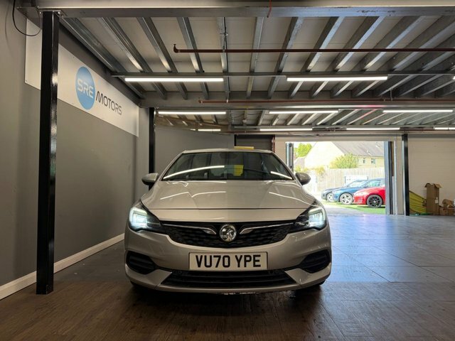 Vauxhall Astra 2021 1.5 Turbo D Business Edition Nav Hatchback Silver #2