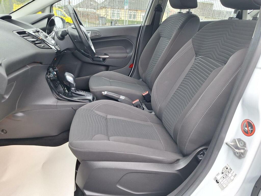 Ford Fiesta 1.6 Titanium Powershift Silver #19