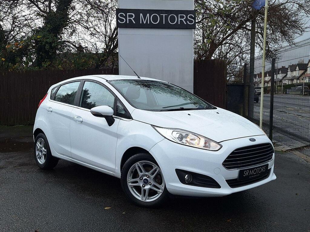 Ford Fiesta 1.6 Zetec Powershift Euro 5 White