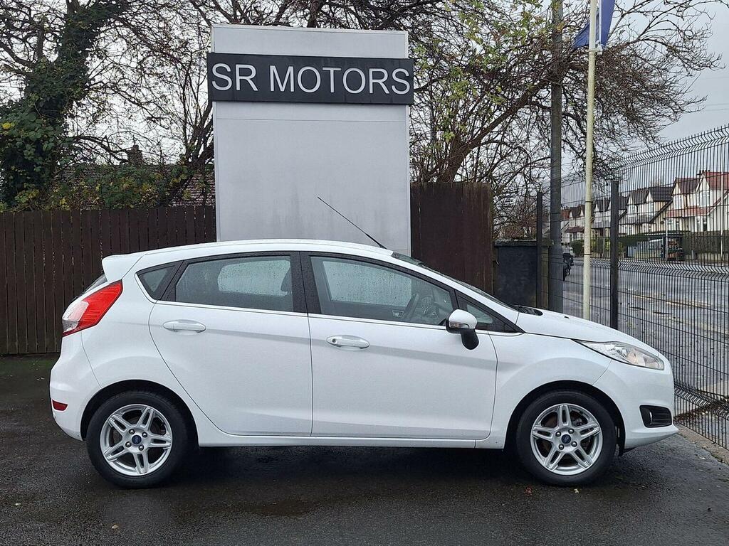 Ford Fiesta 1.6 Zetec Powershift Euro 5 White #6